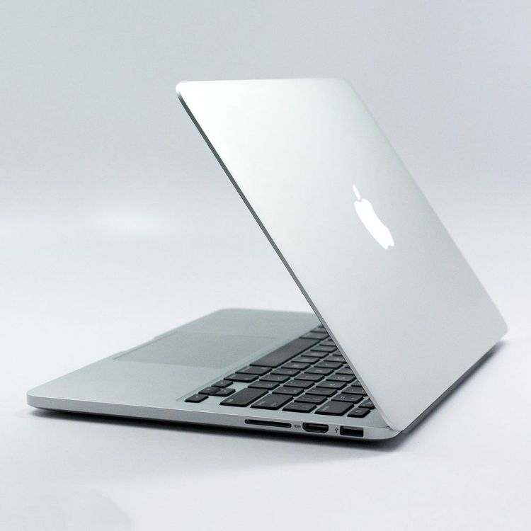 Apple MacBook Pro 13-inch resmi